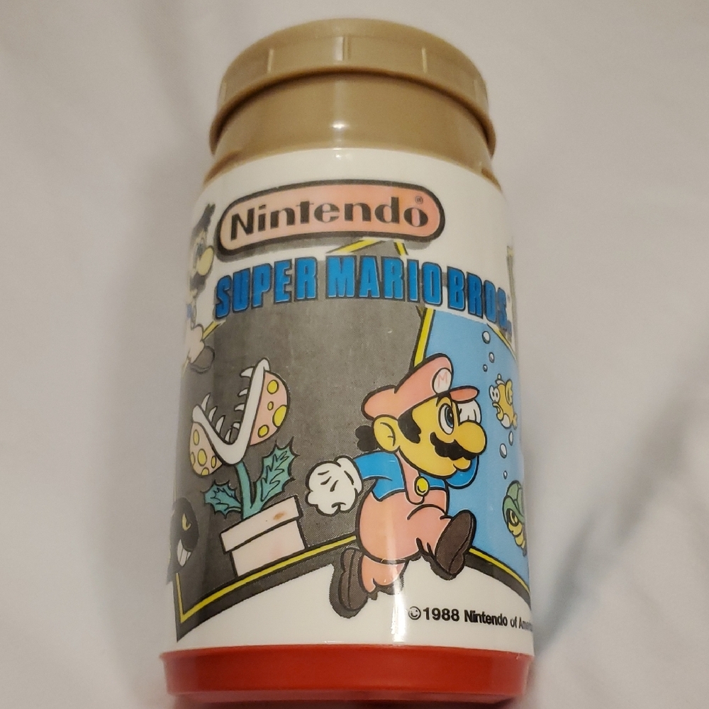 1988 Nintendo Super Mario Bros Aladdin Thermos